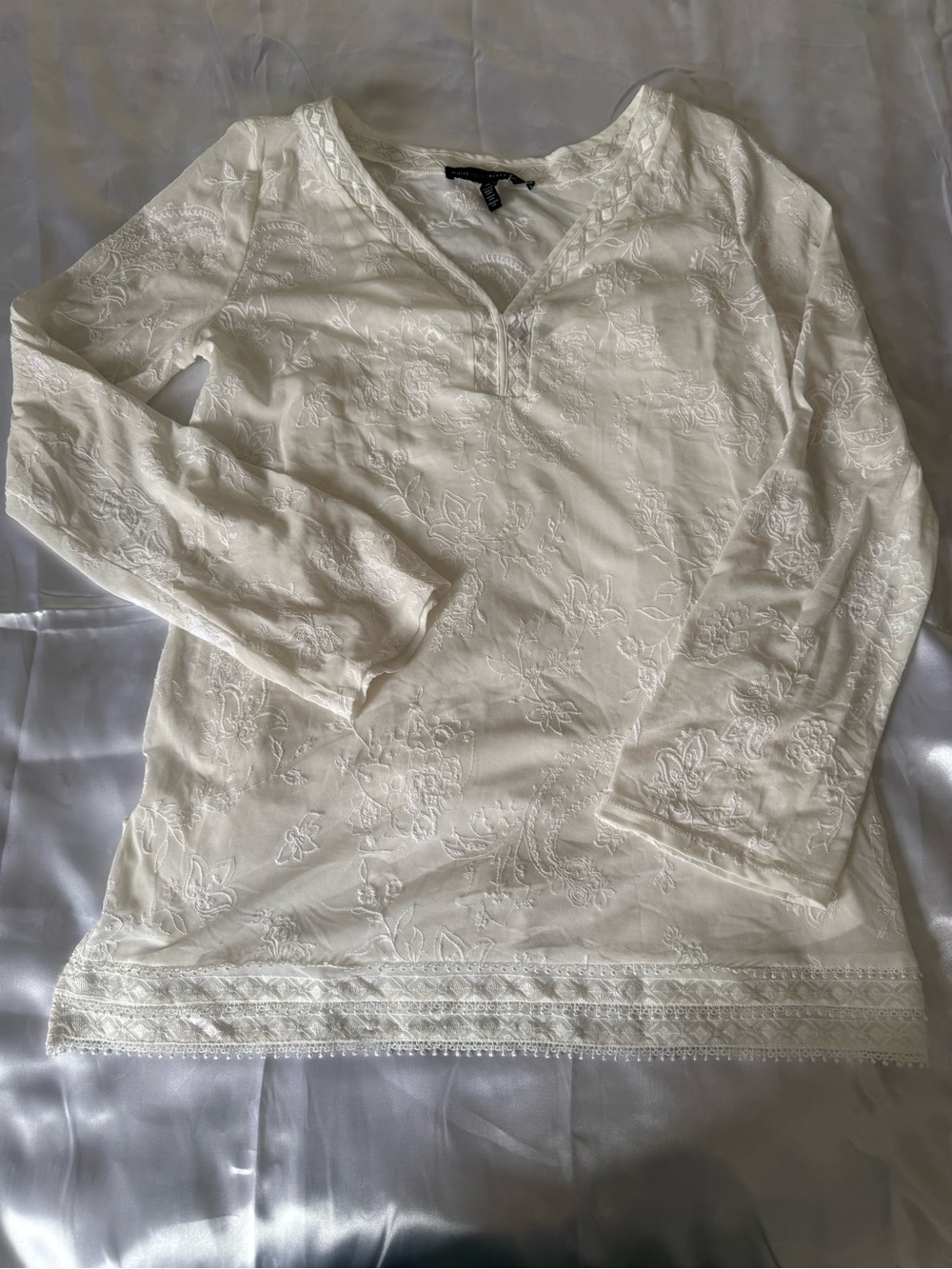White House Black Market Ivory Embroidered Long Sleeve Shirt